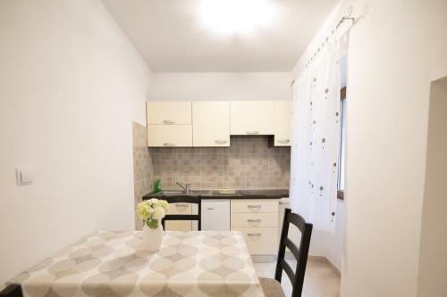 Apartment Elena