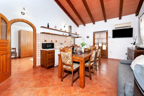 Apartamentos House Ulika