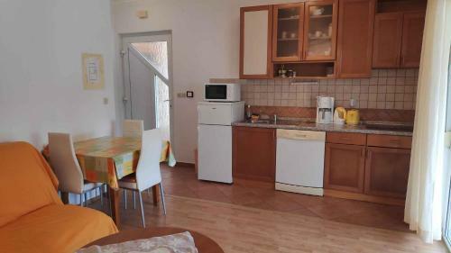 Apartment In Rab/insel Rab 17563