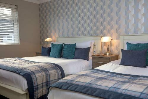 Judds Folly Hotel