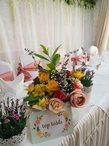 Judds Folly Hotel