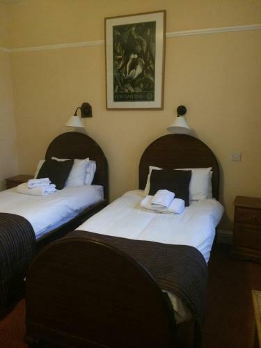 Posada Railway Hotel