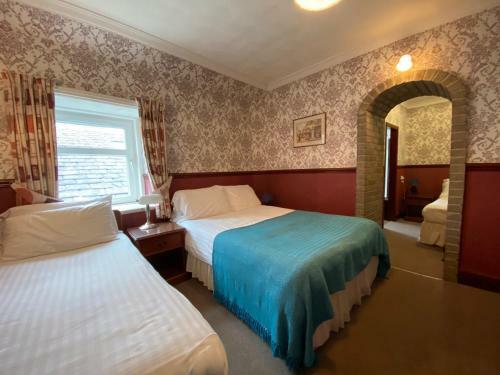Hostal Kings Arms Hotel