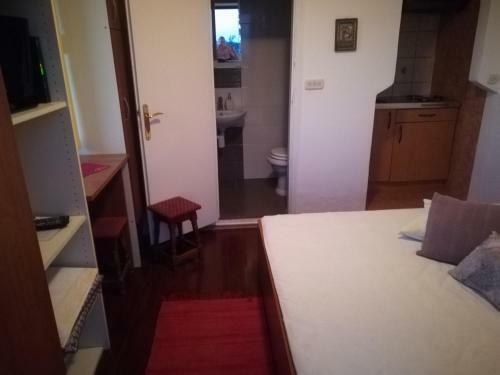Apartmani Ivi? Paka Rab