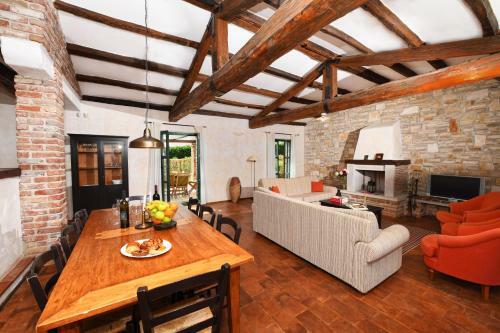 Luxuri�se Villa Cirsium Mit Eigenen Pool