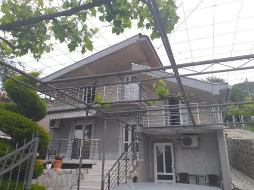 Apartman Dado