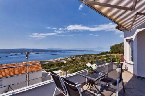 Apartments In Crikvenica 37169
