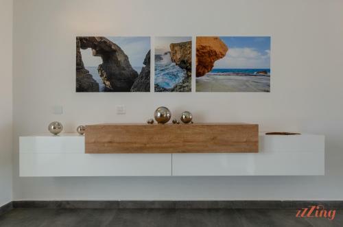 2 Bed Apartment W Distant Sea And Country Views