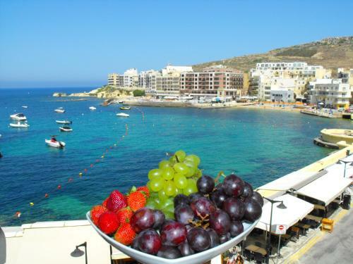 Marsalforn Sea View Beachfront Studio Apartment