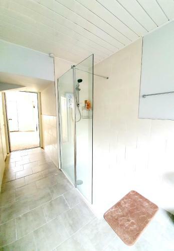 Spacious Holiday Home Closeby River In Alness!