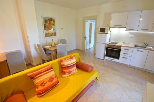 Apartments Bor
