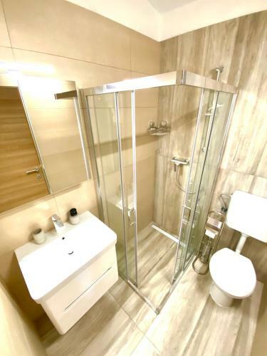 Apartamento Loky - Sunny Studio House 150m From Sea With Pool