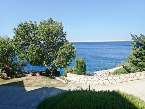 Apartment Jela At The Seafront
