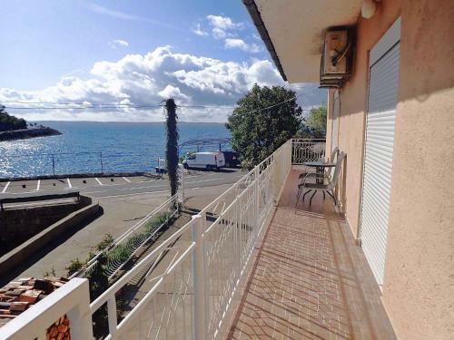 Apartments In Baric Draga 40878