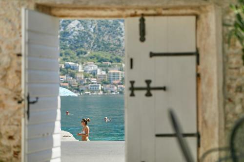 Hostal Mediterranean Holiday House & Apartments