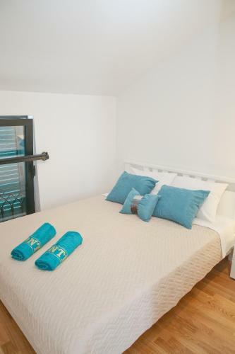 Apartments Boka Blue Dobrota Kotor