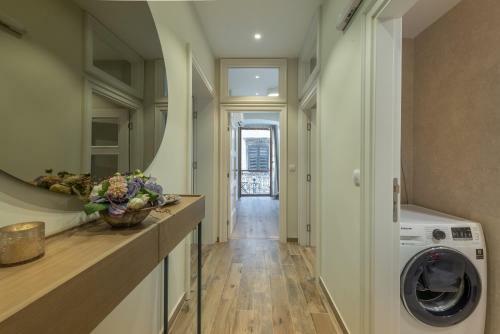 Sasha Di Cattaro - Old Town Lux Apartment