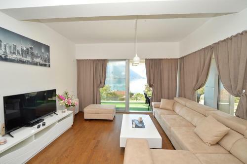 Neda Delux Apartment