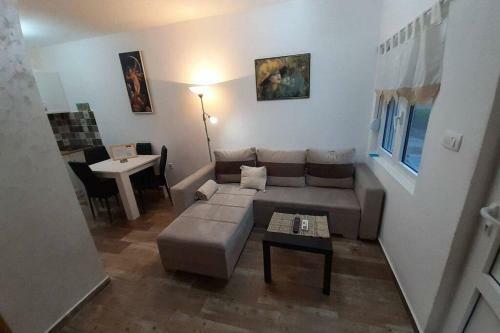 Victory Apartment For 3 People And Parking