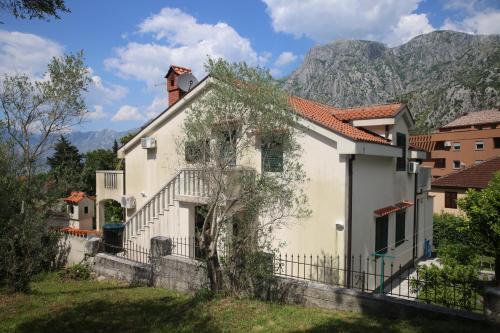 Apartmani Dijana 2