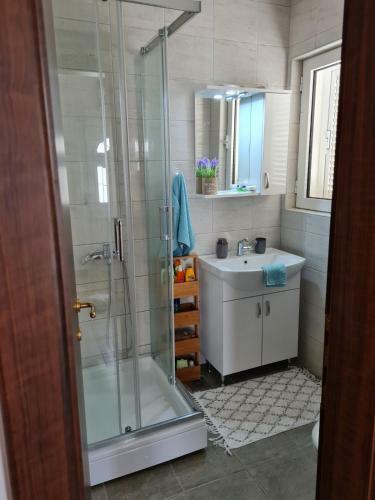 Chillout Apartment In Kotor Bay