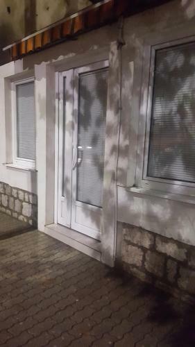 Hostal Apartman 1 Kova?ina