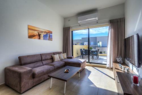 Sunny Modern Apartments