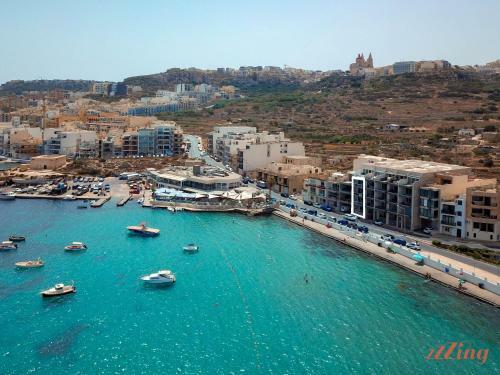 Apartamento Seafront Penthouse W Unobstructed Sea Views