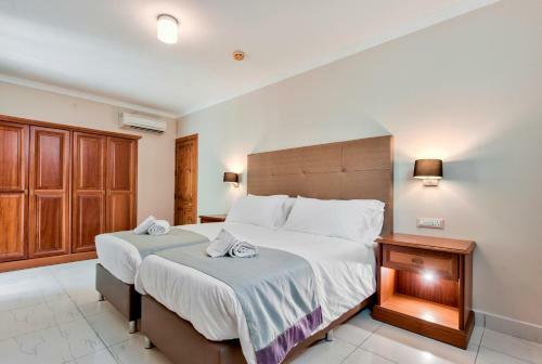 Baldacchino Holiday Villas