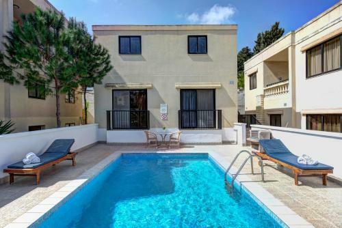 Baldacchino Holiday Villas