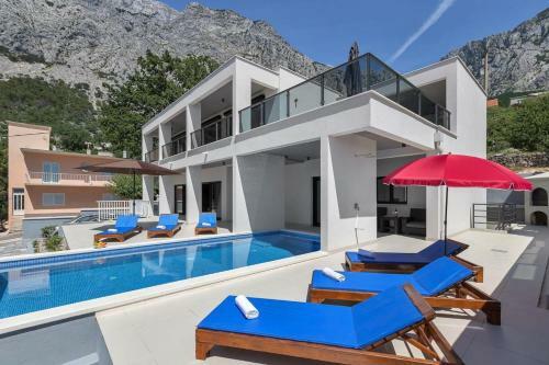 Holiday Home E