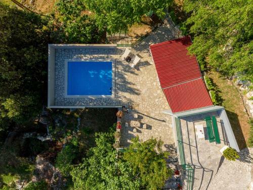 Stone House Nikolina With Heated Pool