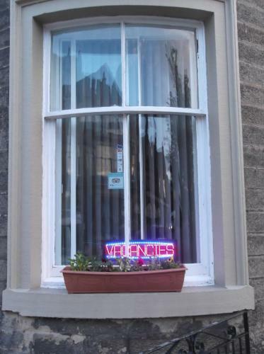 Hostal Teviotside Guest House