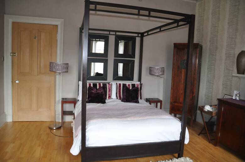 Bed & Breakfast The Bank Guest House