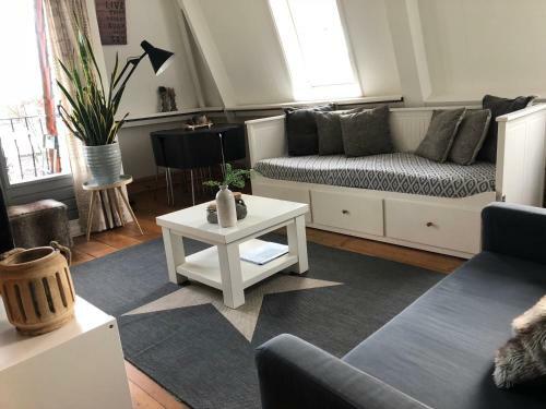 Apartamento Nikki's Holiday Home