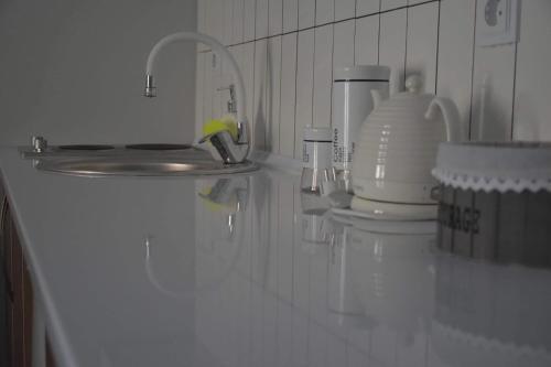 Deakos Apartment #14