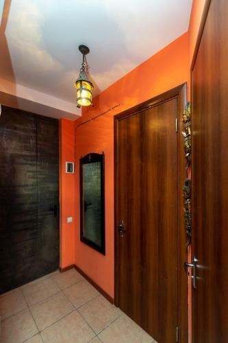 Stylish 1br Apartment For 3 With Mountain Views