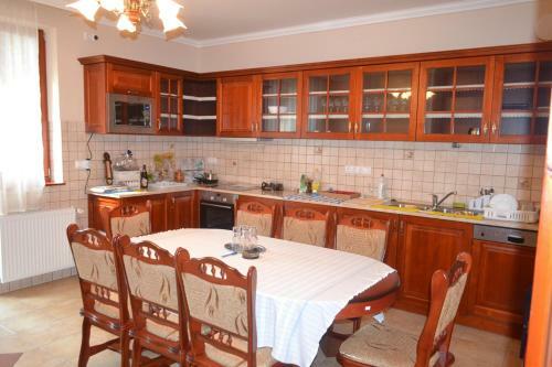 Hostal M�dos Falusi Sz�ll�shely