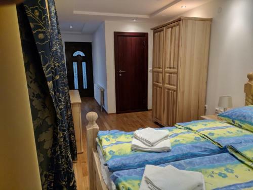 Hotel And Restaurant Abas