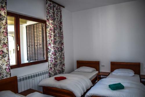 Bed & Breakfast Rooms Canovic