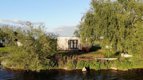 Tiny House By The Water - de Schans Alphen