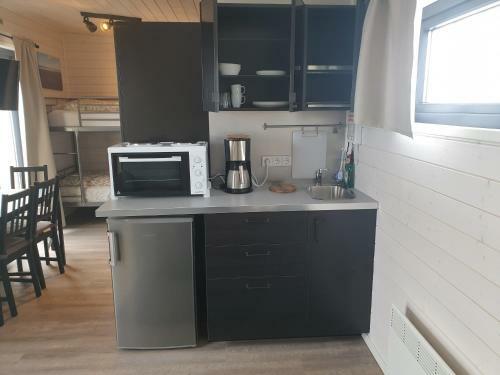 Black Beach Cottage