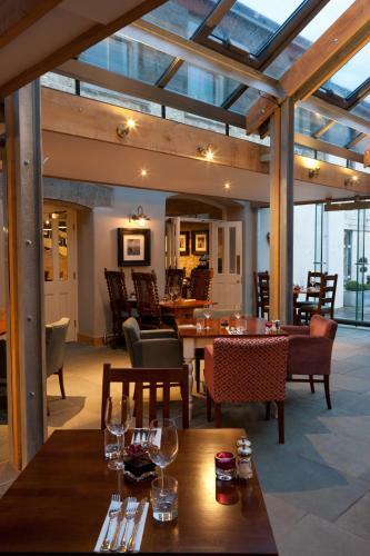 Hostal The Three Crowns