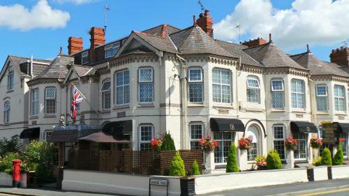 Brookside Hotel & Restaurant