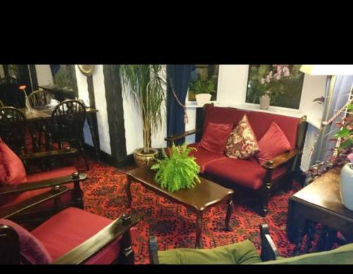 Hostal Hamilton Court Guest House