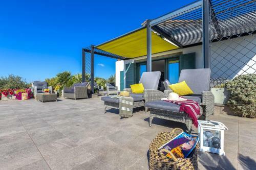 Beautiful Villa With Sea View