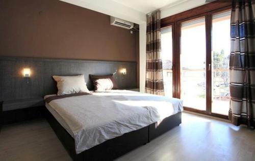 Hostal Villa White Lake