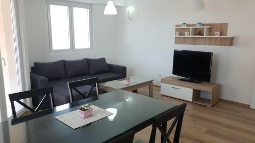 Elsie Apartment