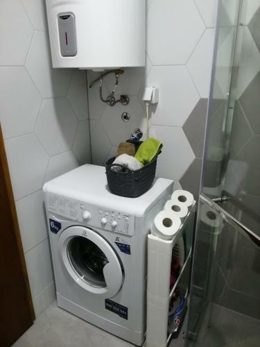 Central Pearl Apartment