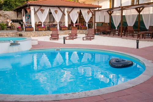 Hotel Apartments Bashoski